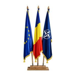 Kit drapele Romania + UE + NATO, de interior cu suport triplu | Fab...
