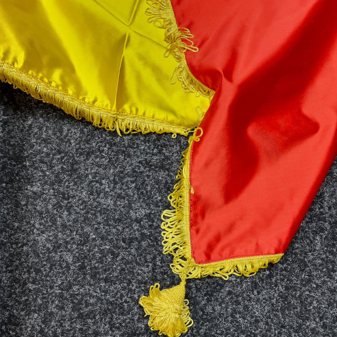 detaliu drapel romania satin